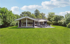 Cozy Home In Hornbæk With Kitchen in Hornbæk